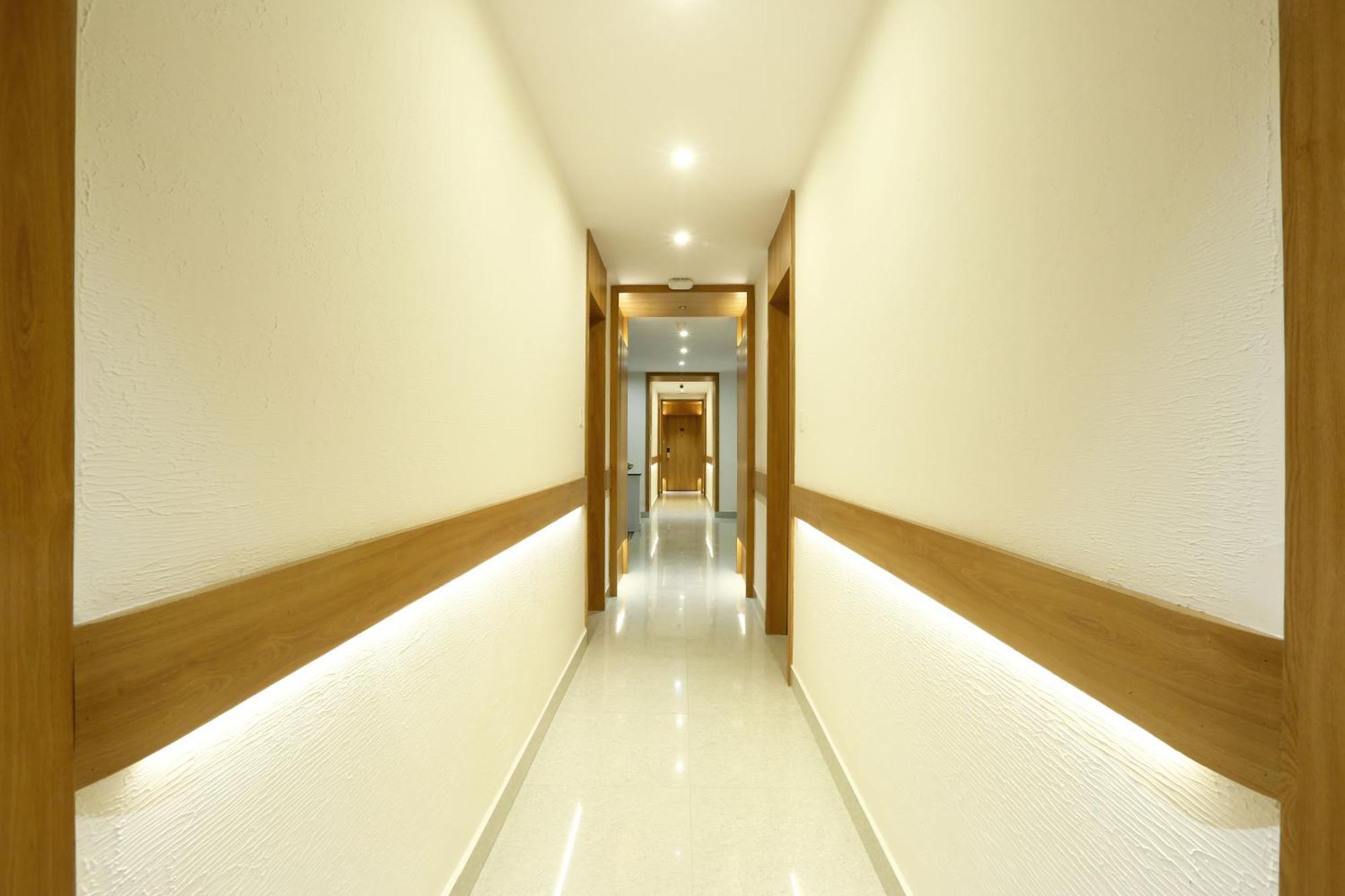 Hotel Sterling Plaza- Bangalore International Airport Dod Jala Екстериор снимка