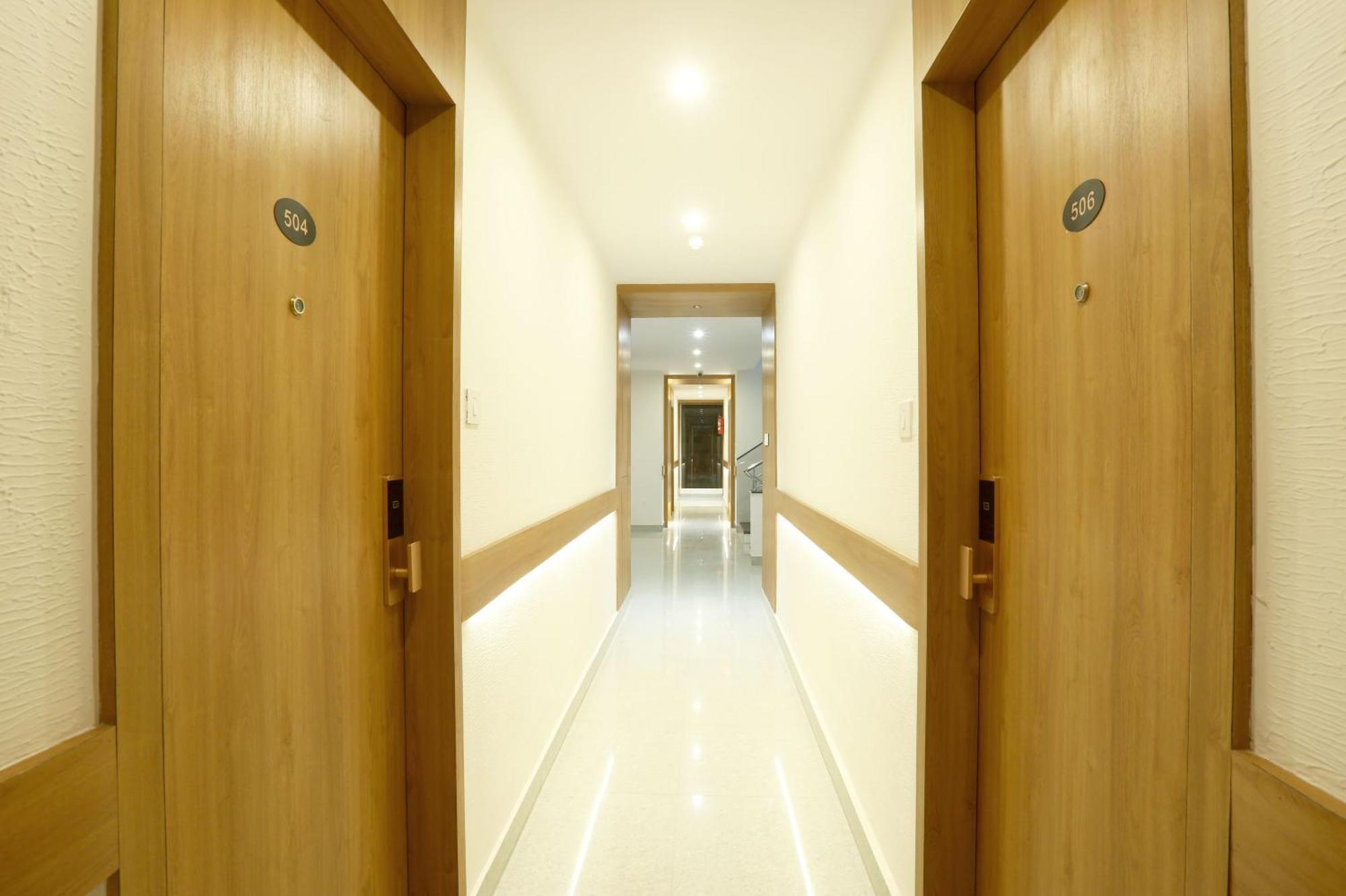 Hotel Sterling Plaza- Bangalore International Airport Dod Jala Екстериор снимка